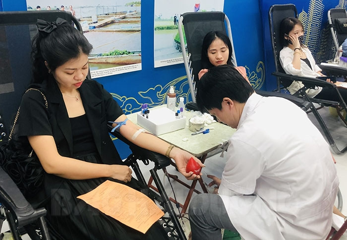 Ever-highest amount of blood collected at 10th "Hai Duong provincial red drops" festival